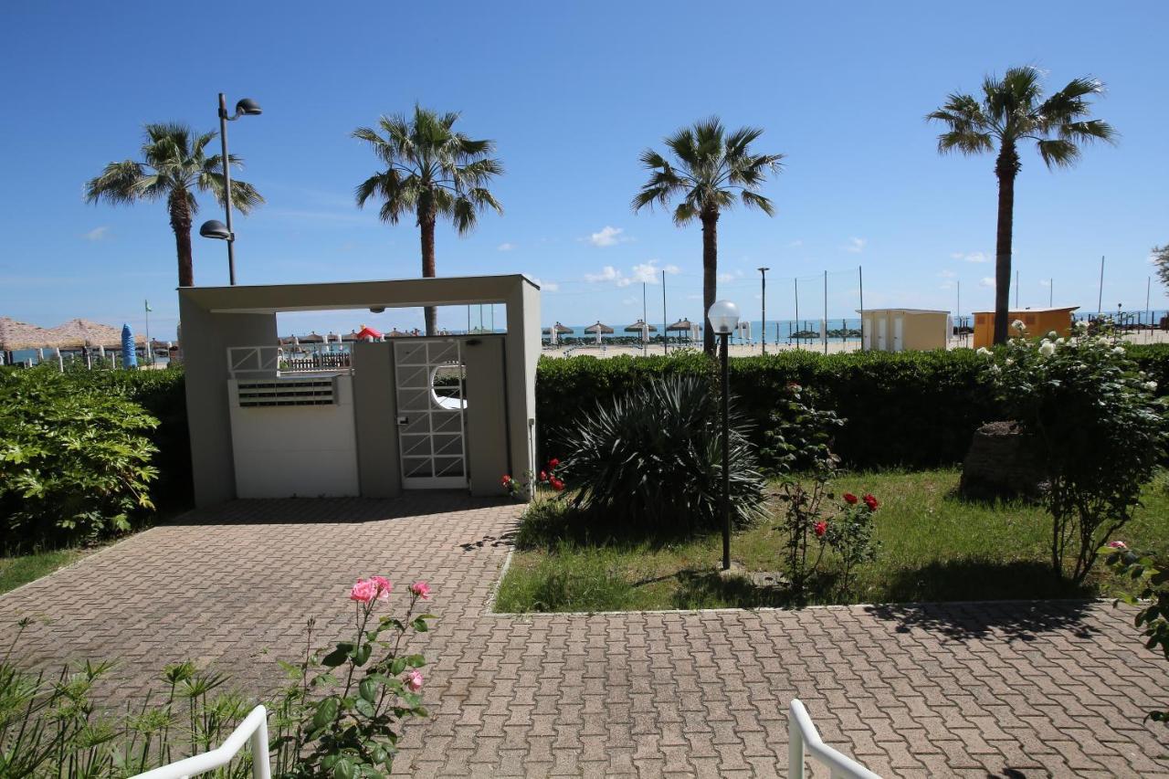 Residence Le Palme Montesilvano Marina Dış mekan fotoğraf