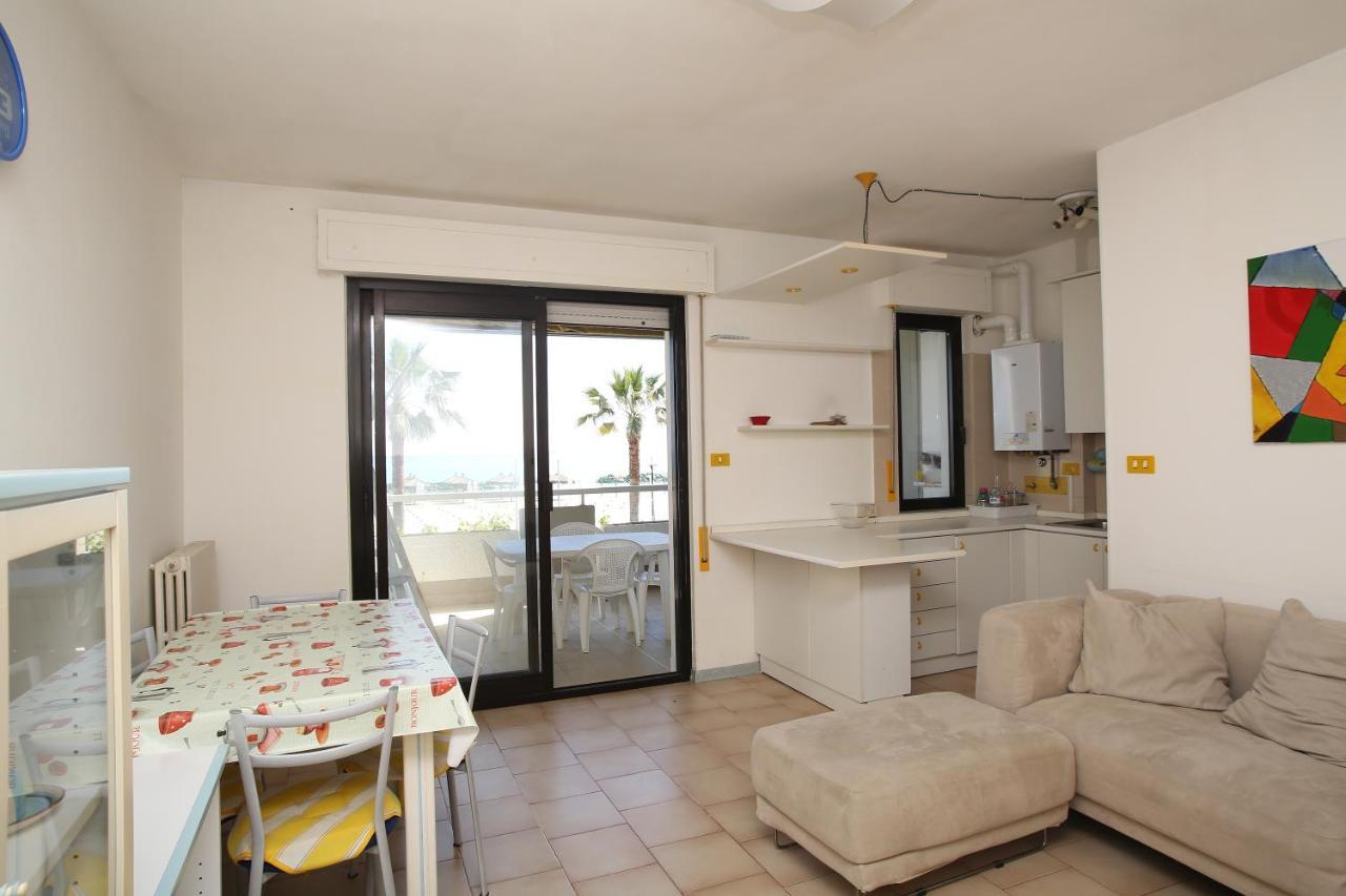 Residence Le Palme Montesilvano Marina Dış mekan fotoğraf